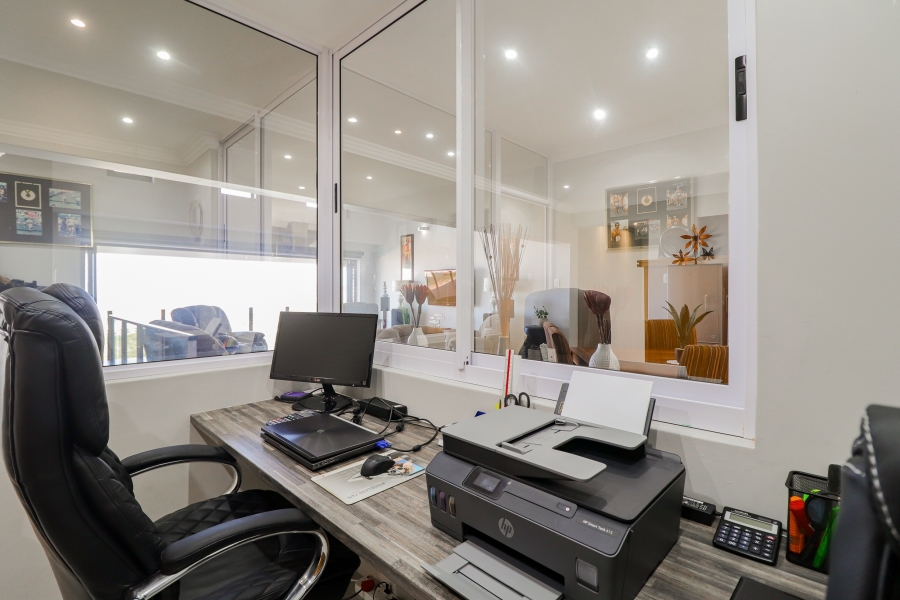 4 Bedroom Property for Sale in Island View Western Cape